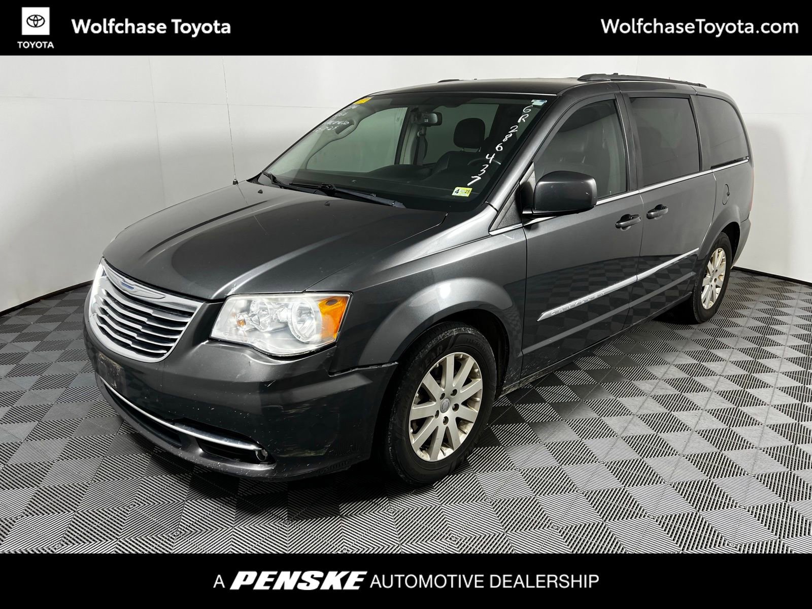 Used 2016 Chrysler Town & Country Touring