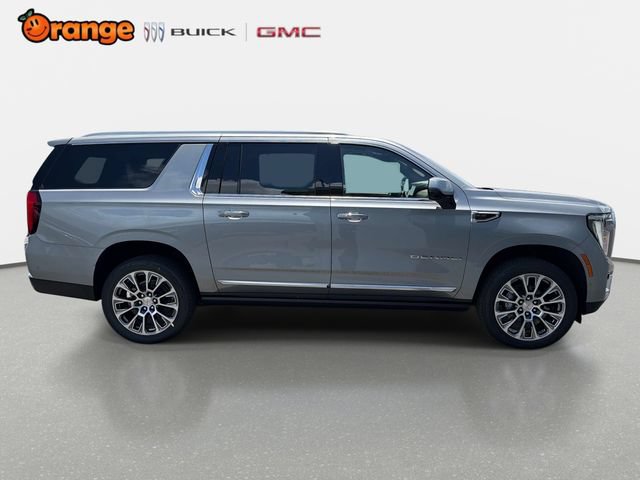 New 2026 GMC Yukon XL Denali w/ Denali Reserve Package AWD/4WD image 2