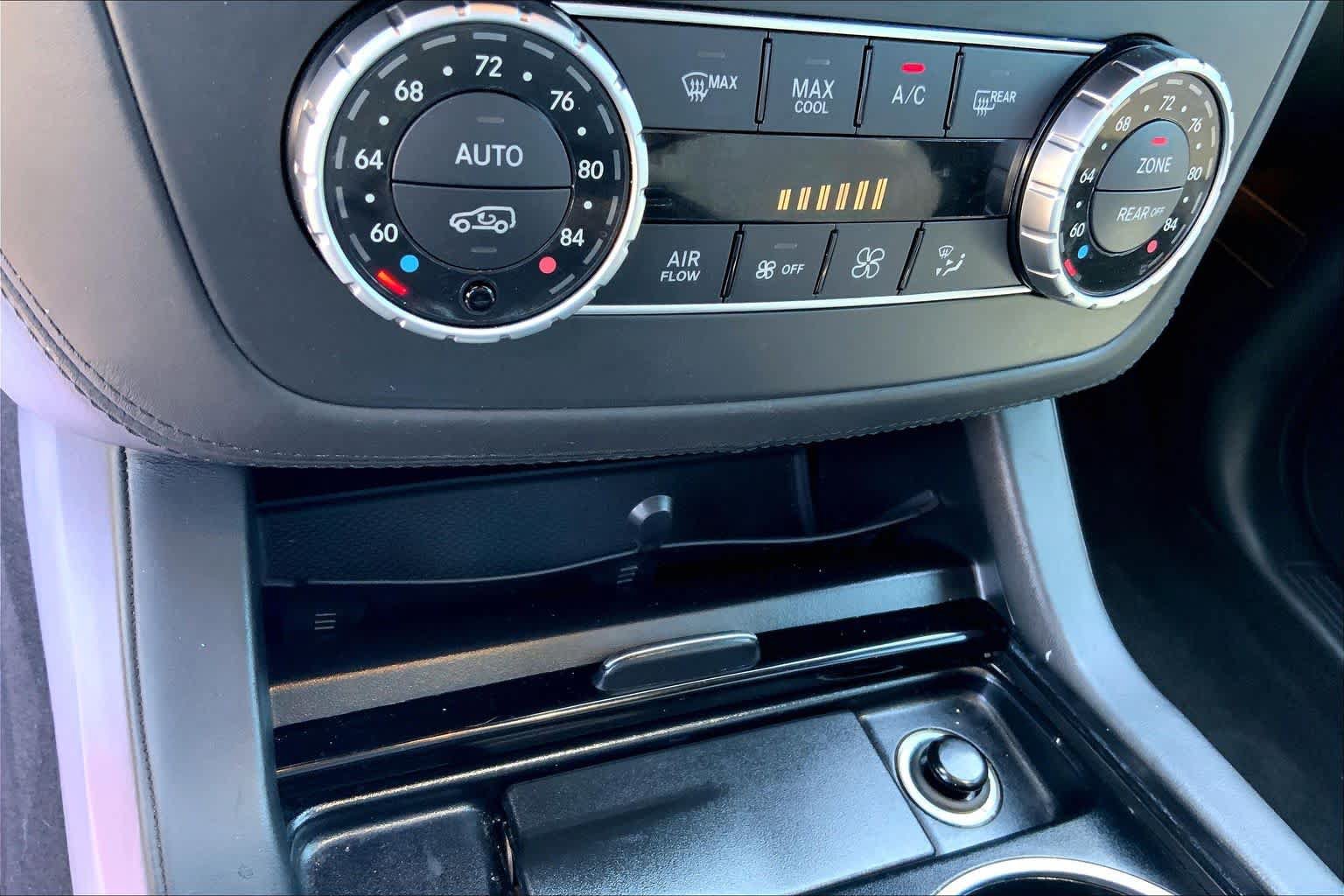 Used 2018 Mercedes-Benz GLS 550 4MATIC image 33