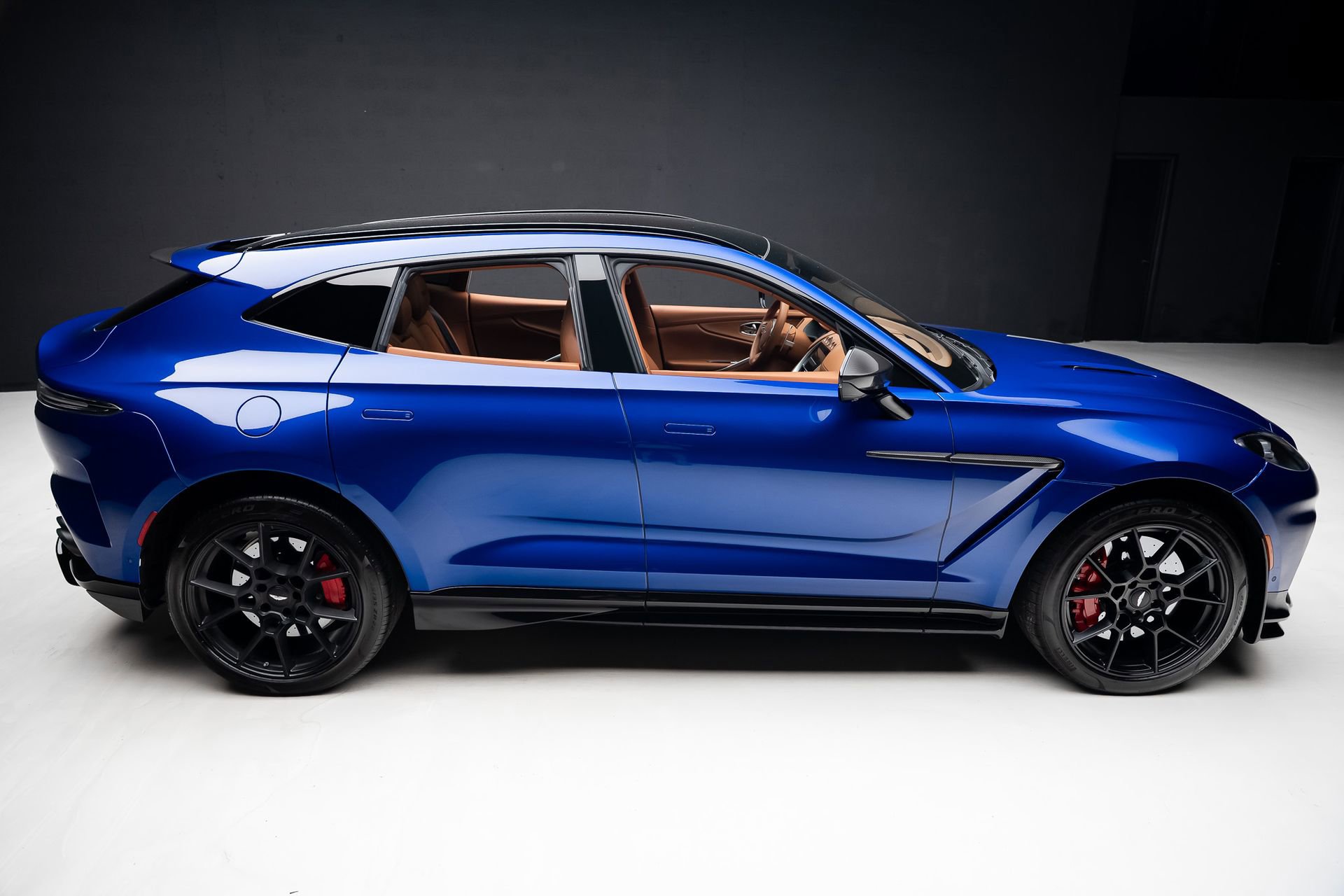 Used 2023 Aston Martin DBX 707 AWD/4WD image 36