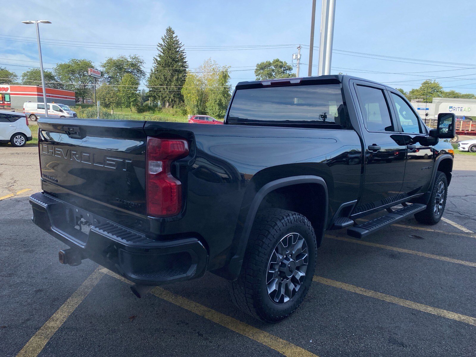 Used 2023 Chevrolet Silverado 2500 Custom w/ Custom Value Package AWD/4WD image 6