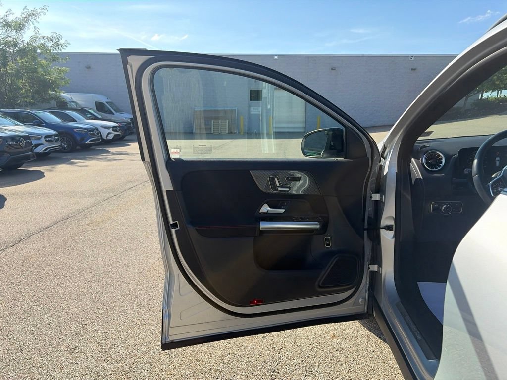 Certified 2022 Mercedes-Benz GLA 250 4MATIC image 10