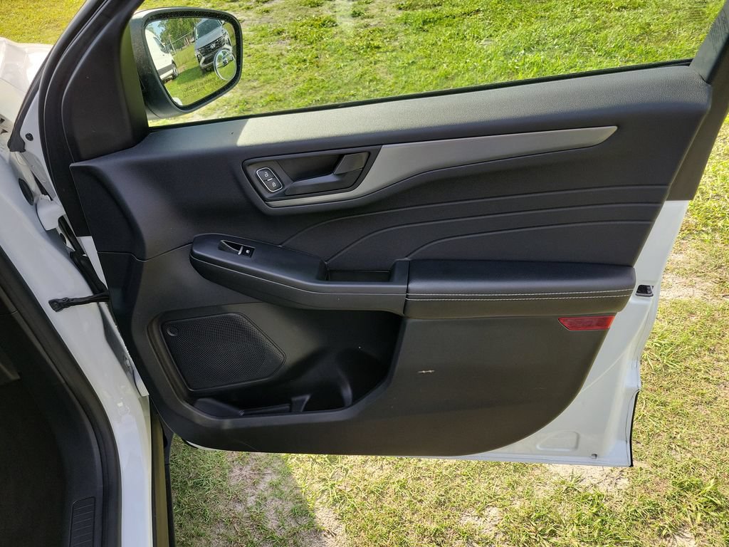 Used 2023 Ford Escape Active w/ Tech Pack #1 FWD image 38