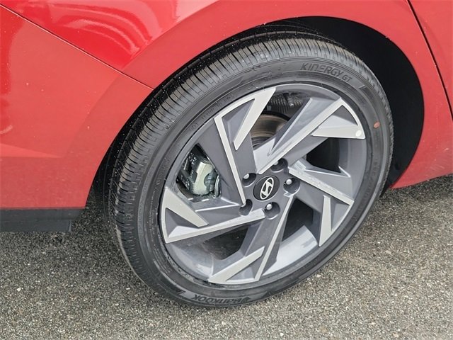 New 2025 Hyundai Elantra Limited image 25