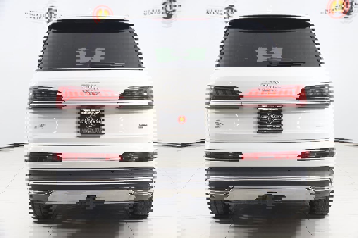 Used 2021 Audi Q7 3.0T Prestige w/ Prestige Package image 58