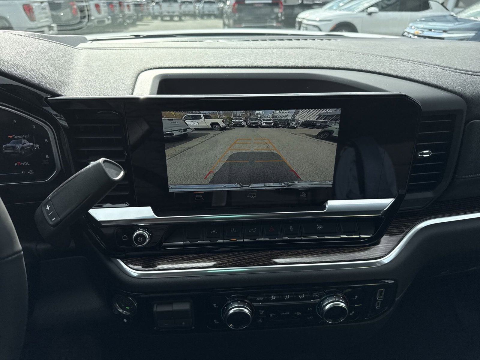 New 2026 GMC Sierra 1500 SLE w/ Preferred Package image 19