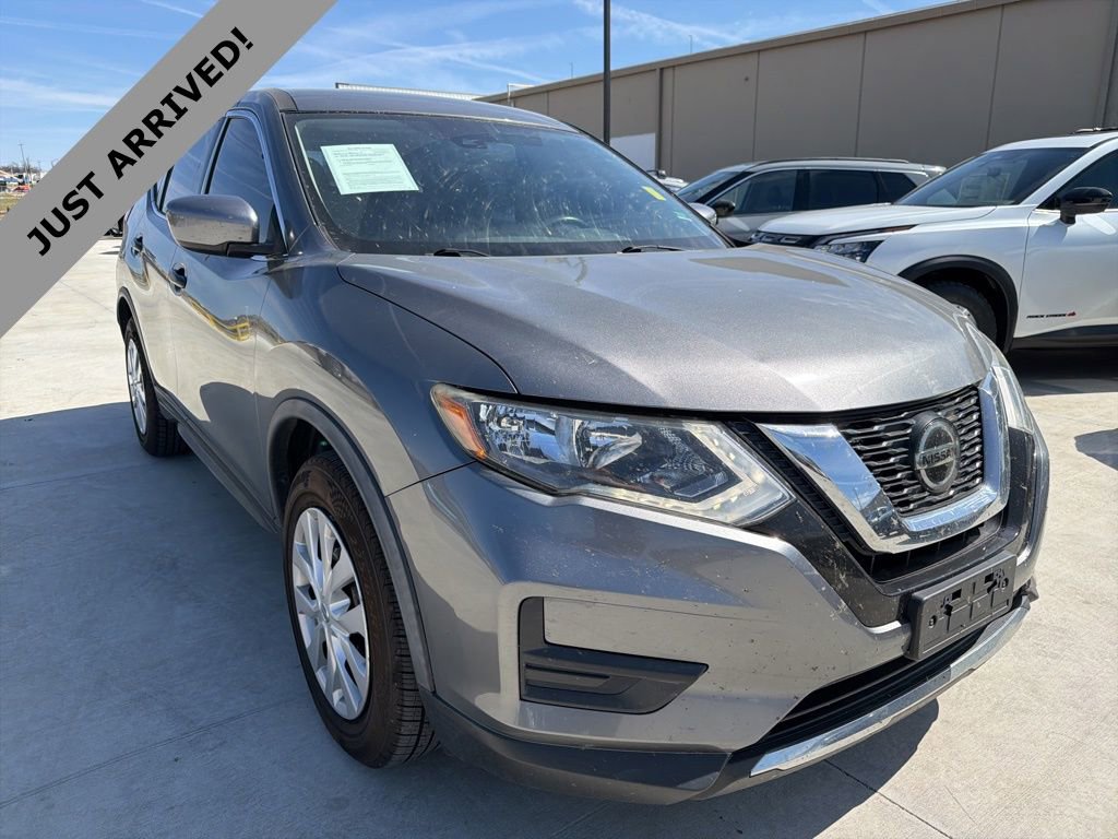Used 2020 Nissan Rogue S image 3