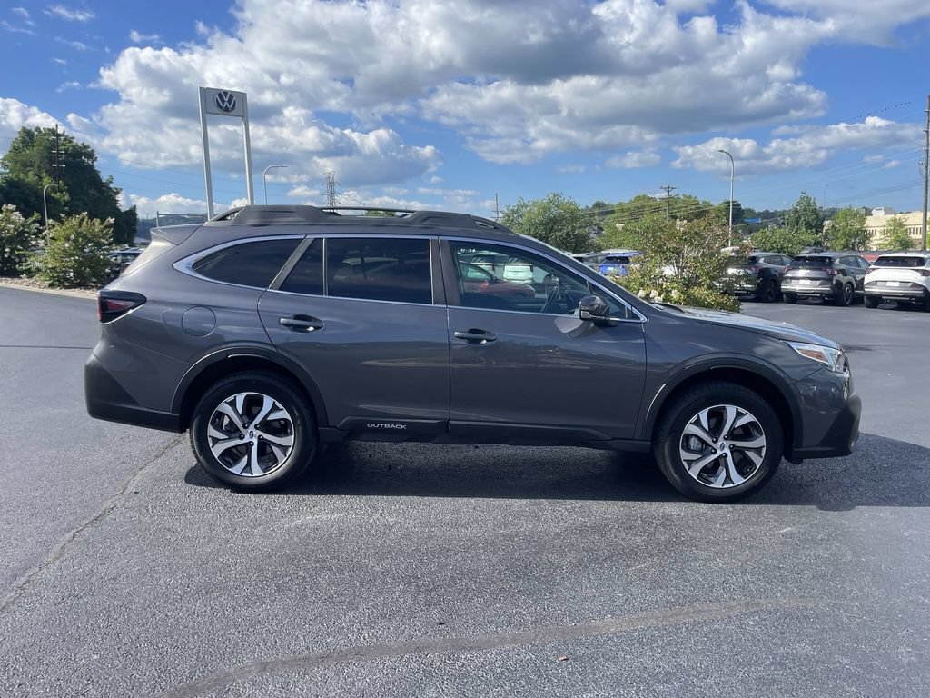 Used 2021 Subaru Outback Limited AWD/4WD image 4