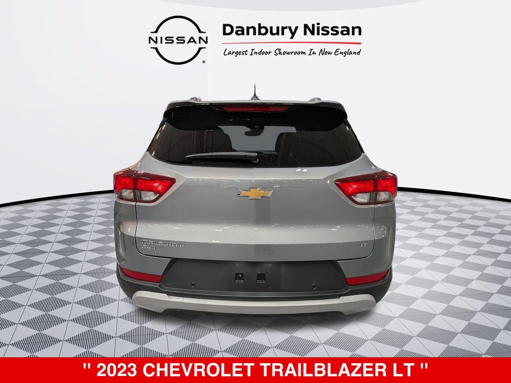 Used 2023 Chevrolet TrailBlazer LT w/ Convenience Package AWD/4WD image 4