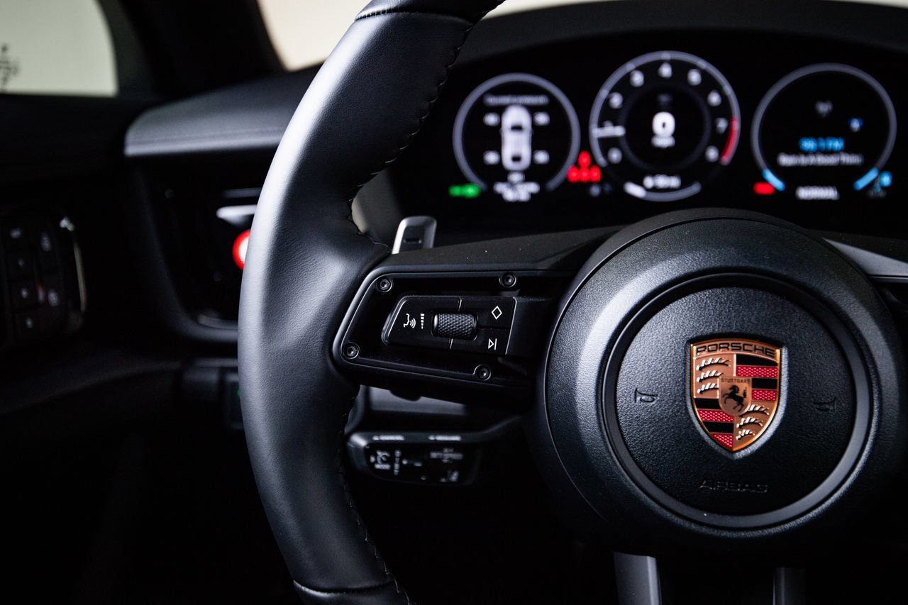 New 2026 Porsche Panamera 4 AWD/4WD image 18