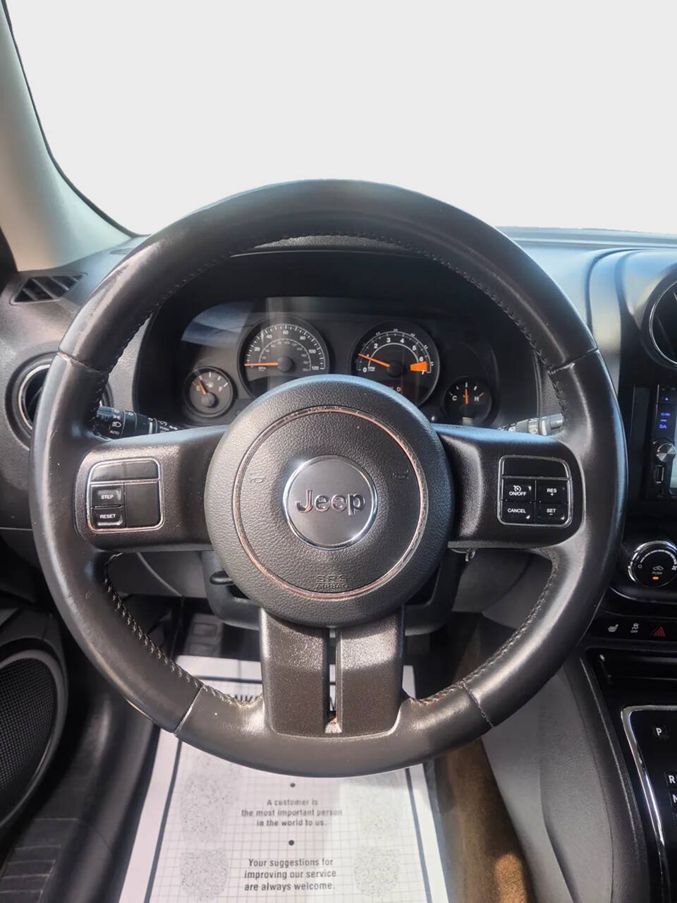 Used 2017 Jeep Patriot Latitude FWD image 8