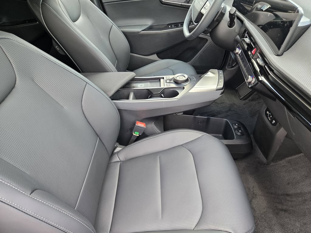 New 2025 Kia EV6 Wind RWD image 10