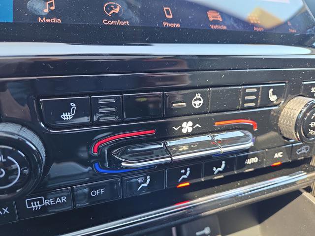 New 2025 Jeep Grand Cherokee Limited w/ Black Appearance Package image 8