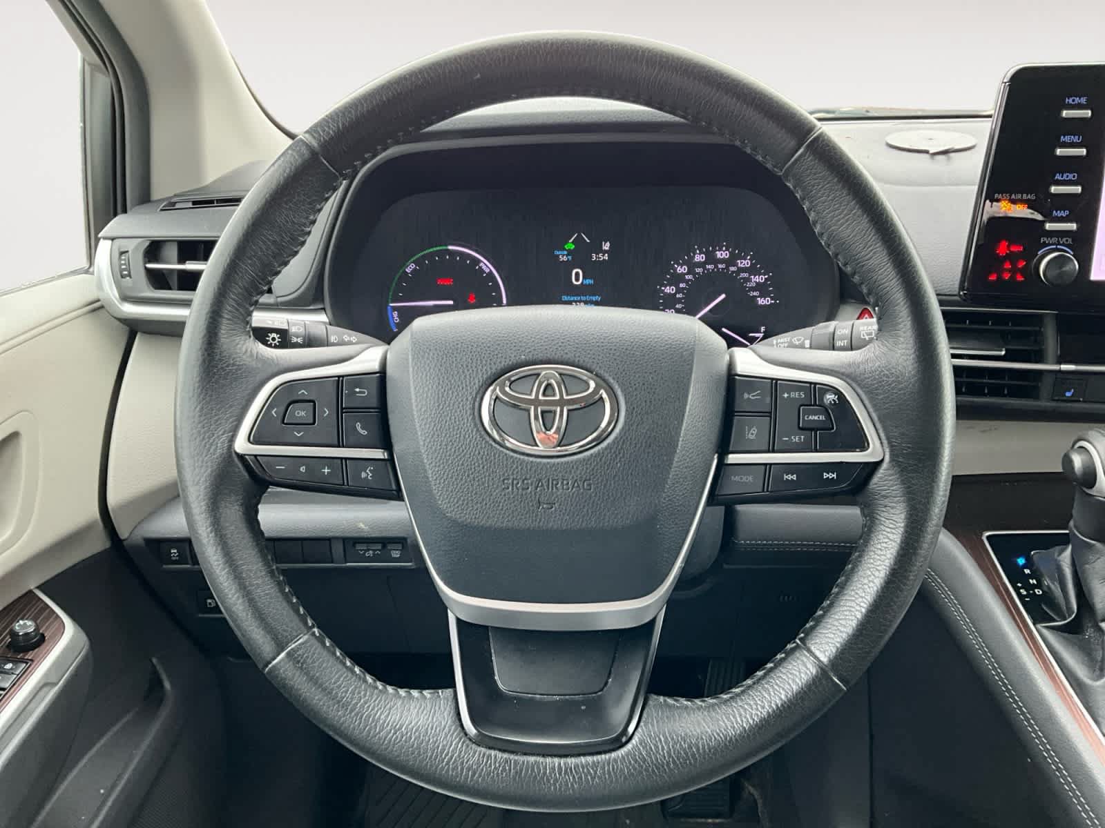 Used 2022 Toyota Sienna XLE FWD image 12