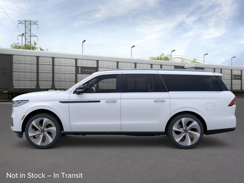 New 2025 Lincoln Navigator L Black Label image 3