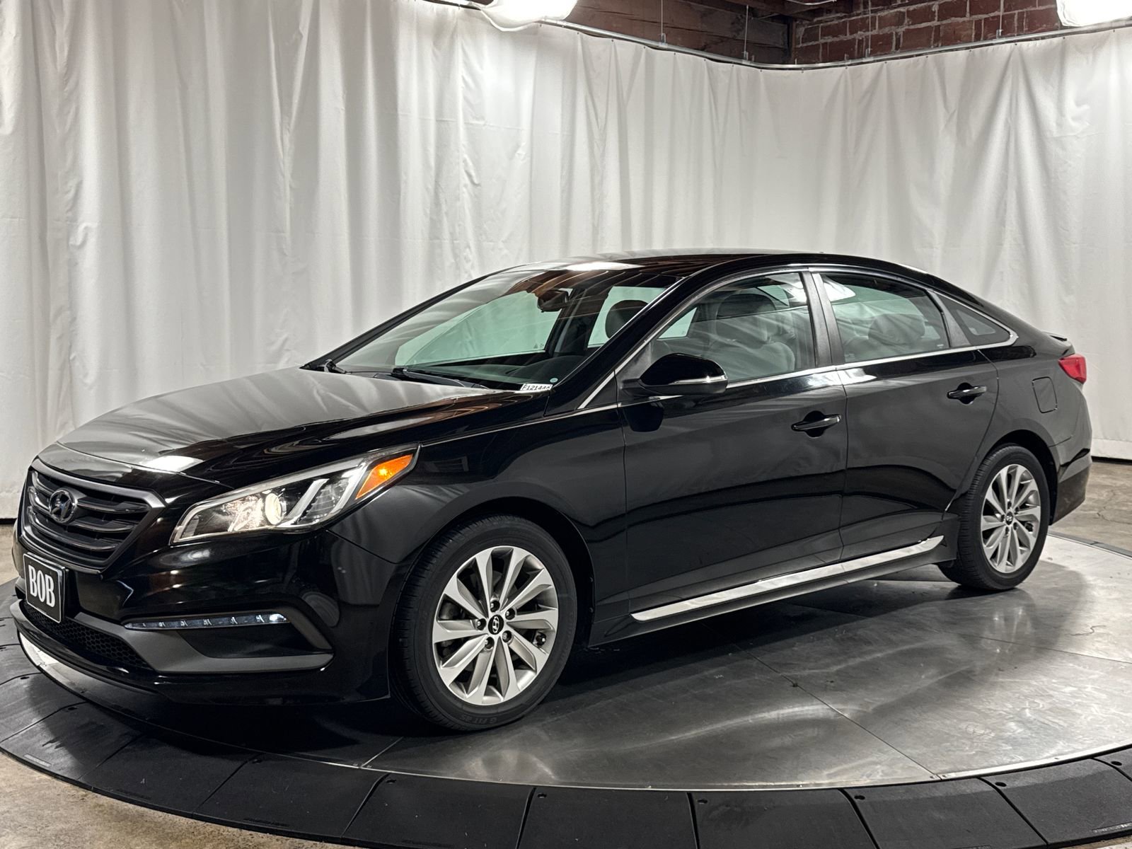 Used 2017 Hyundai Sonata Sport FWD image 1