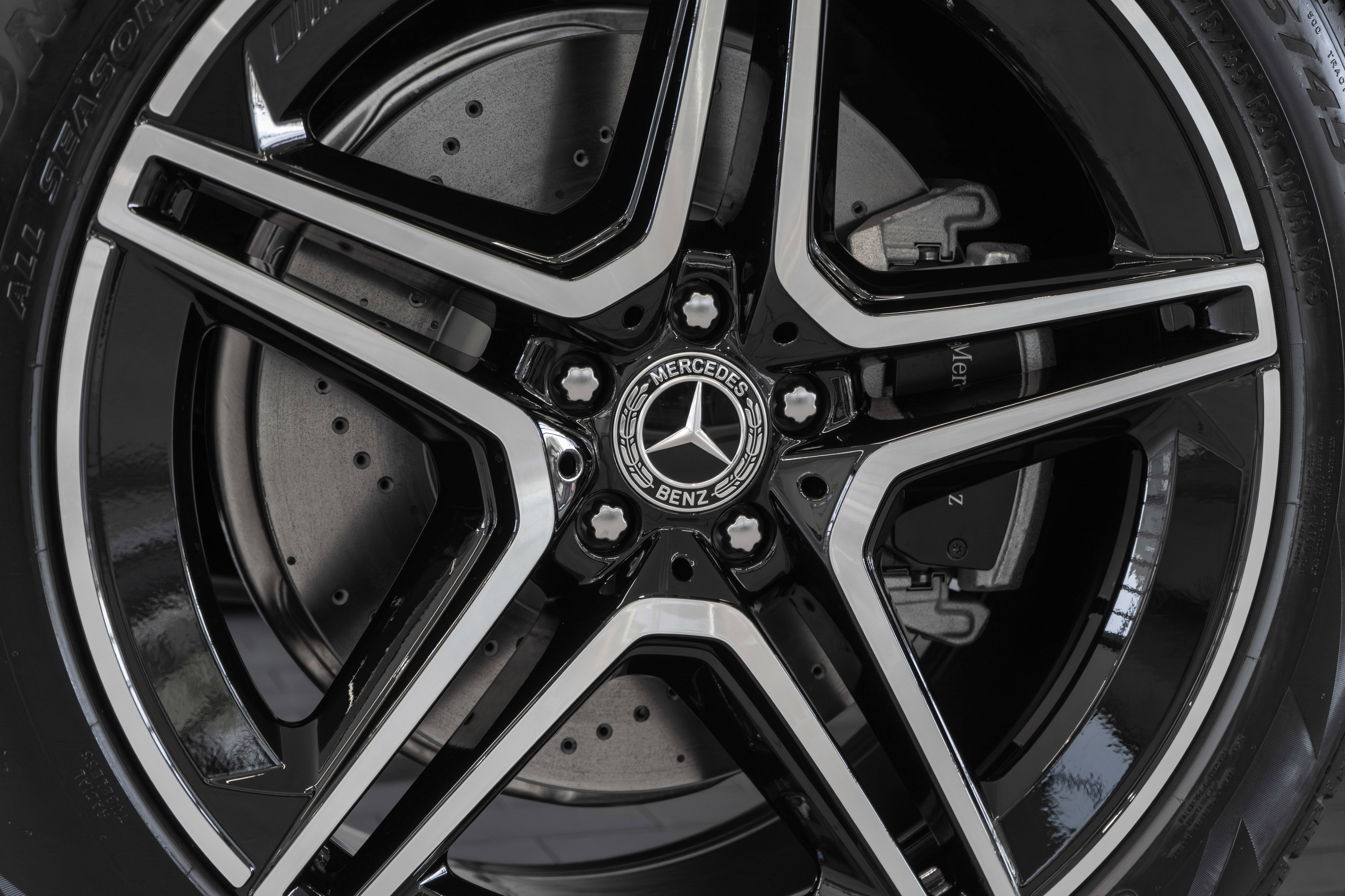 New 2026 Mercedes-Benz GLS 450 4MATIC image 33