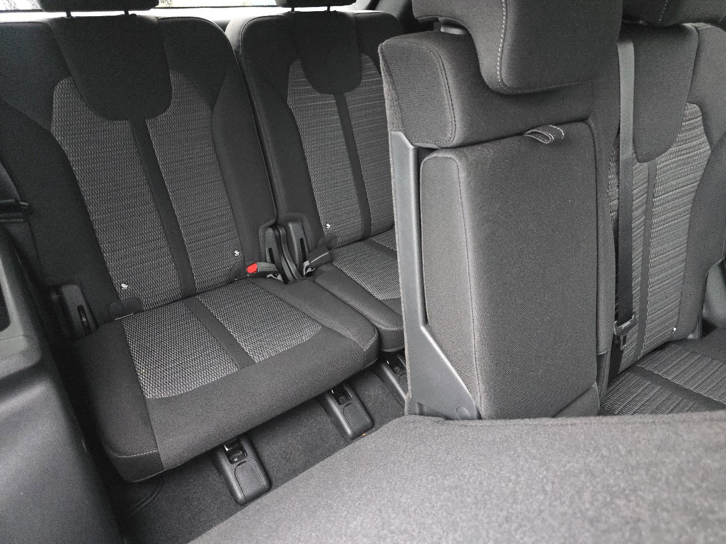 Used 2026 Kia Sorento LX FWD image 18