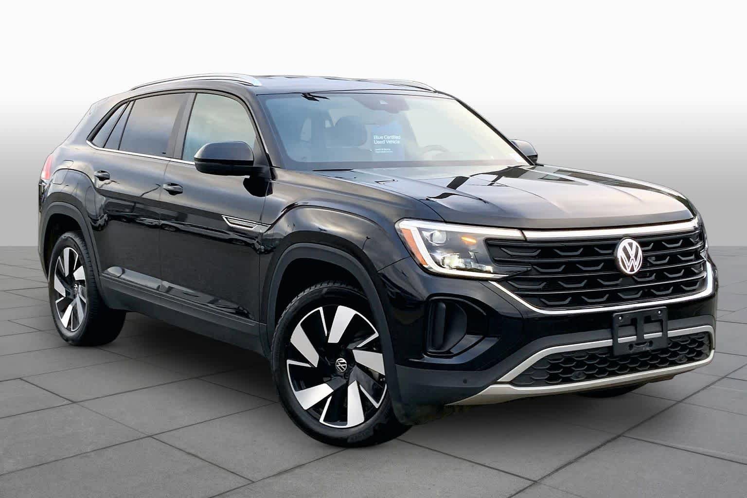 Used 2026 Volkswagen Atlas Cross Sport SE FWD image 3