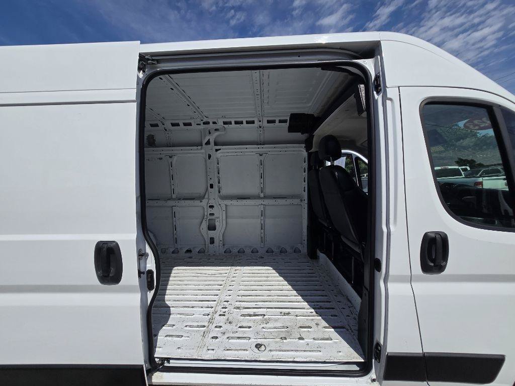 Used 2023 RAM ProMaster 2500 FWD image 15