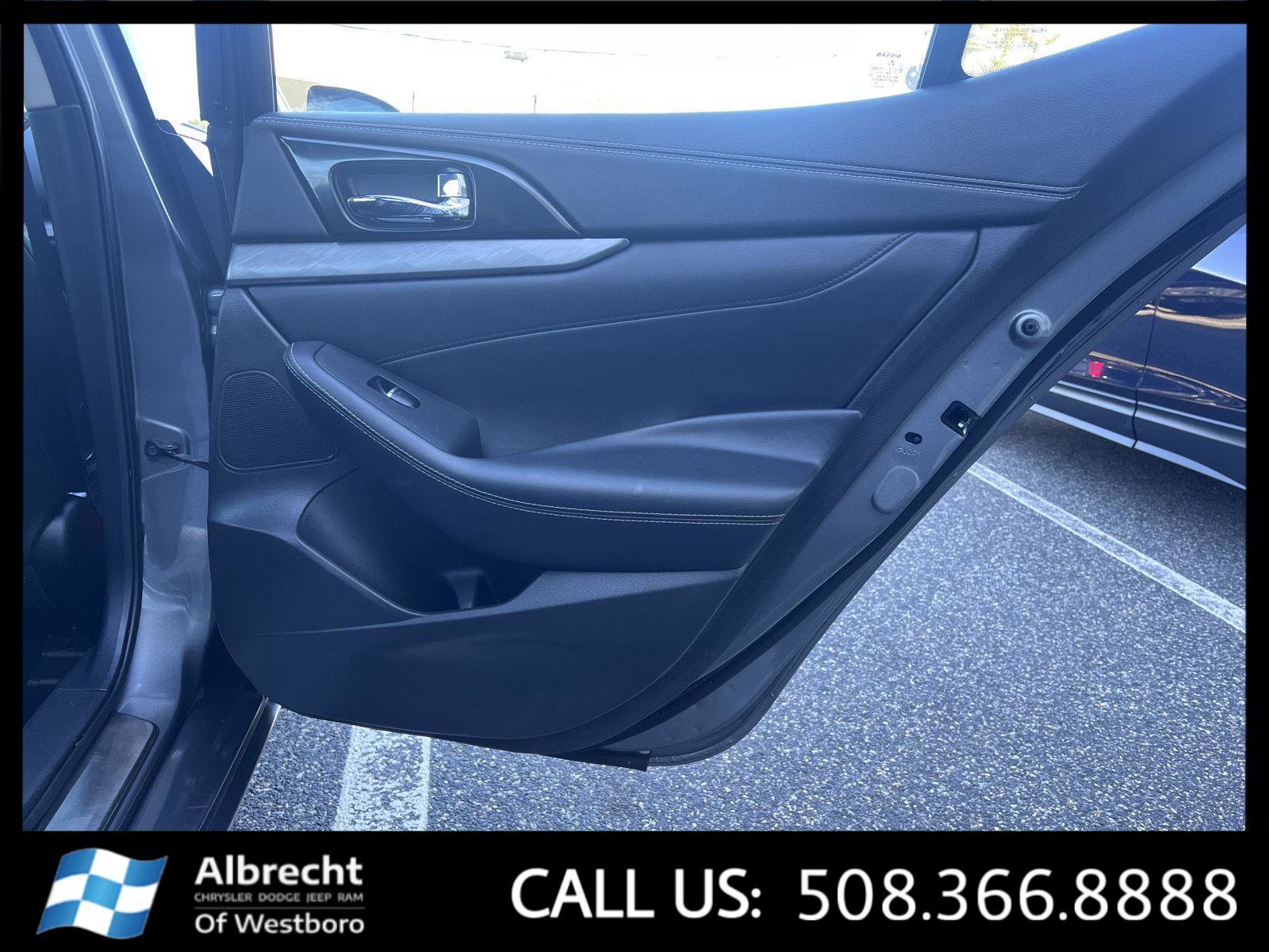 Used 2017 Nissan Maxima 3.5 SL FWD image 18