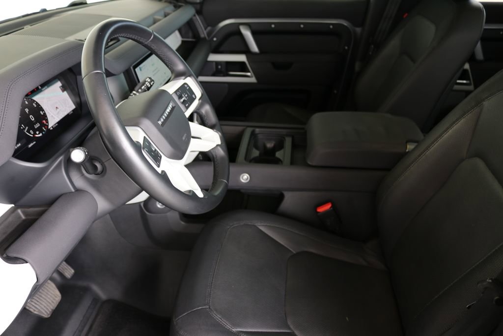 Used 2023 Land Rover Defender 110 X-Dynamic SE image 18
