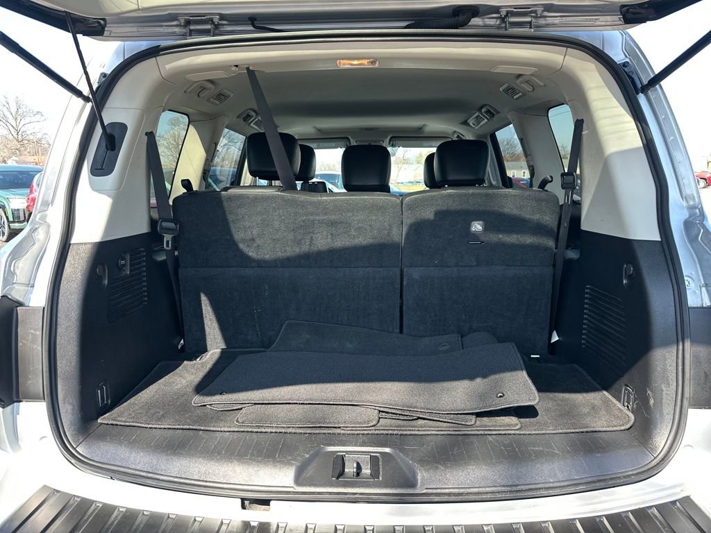 Used 2024 Nissan Armada SL image 30