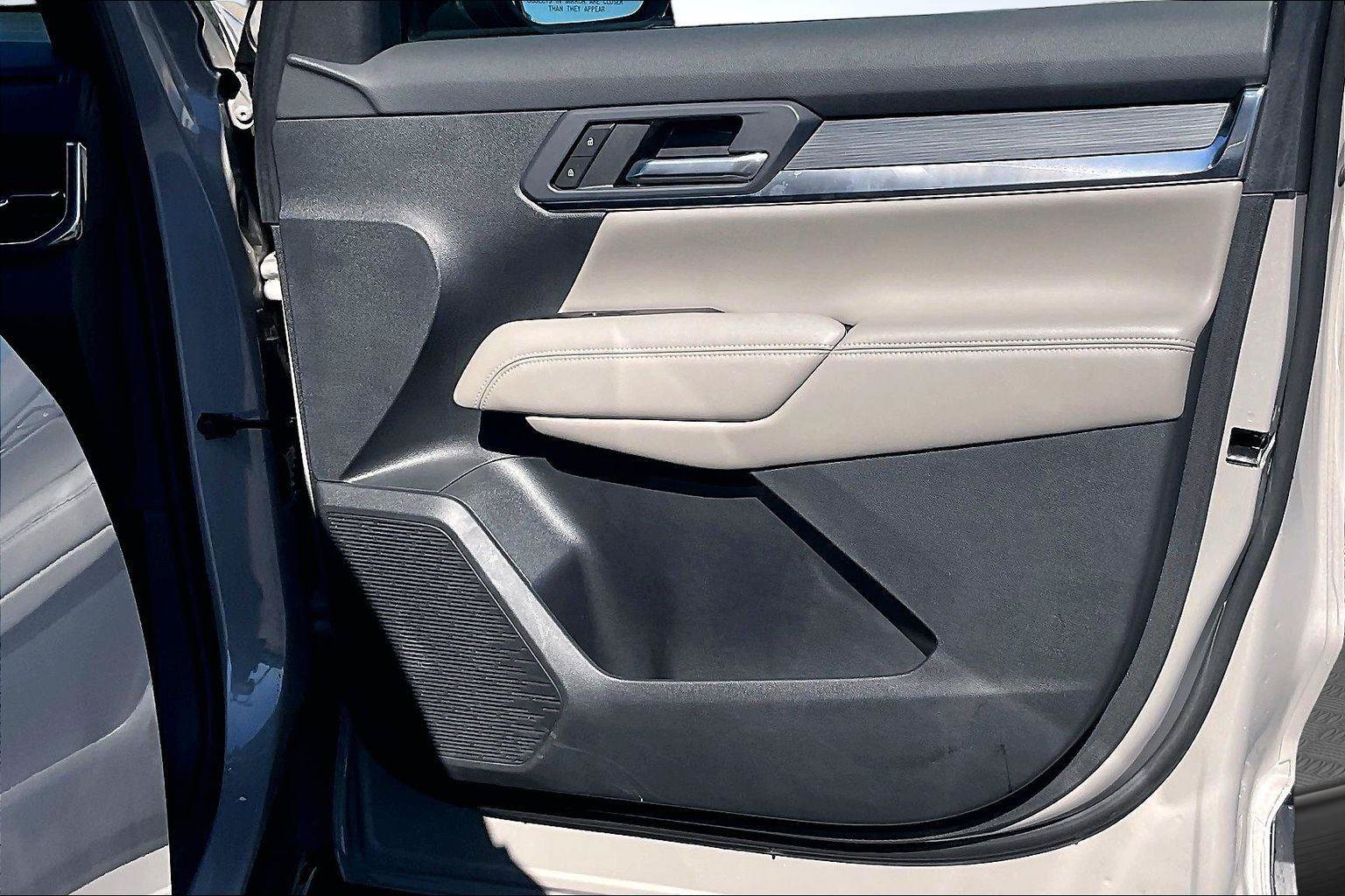 Used 2026 GMC Terrain Elevation FWD image 23