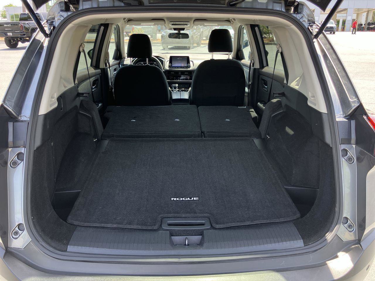 Used 2023 Nissan Rogue SV FWD image 25