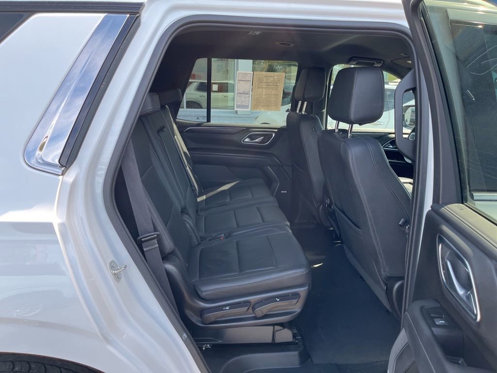 Used 2023 Chevrolet Tahoe LT w/ Luxury Package AWD/4WD image 15