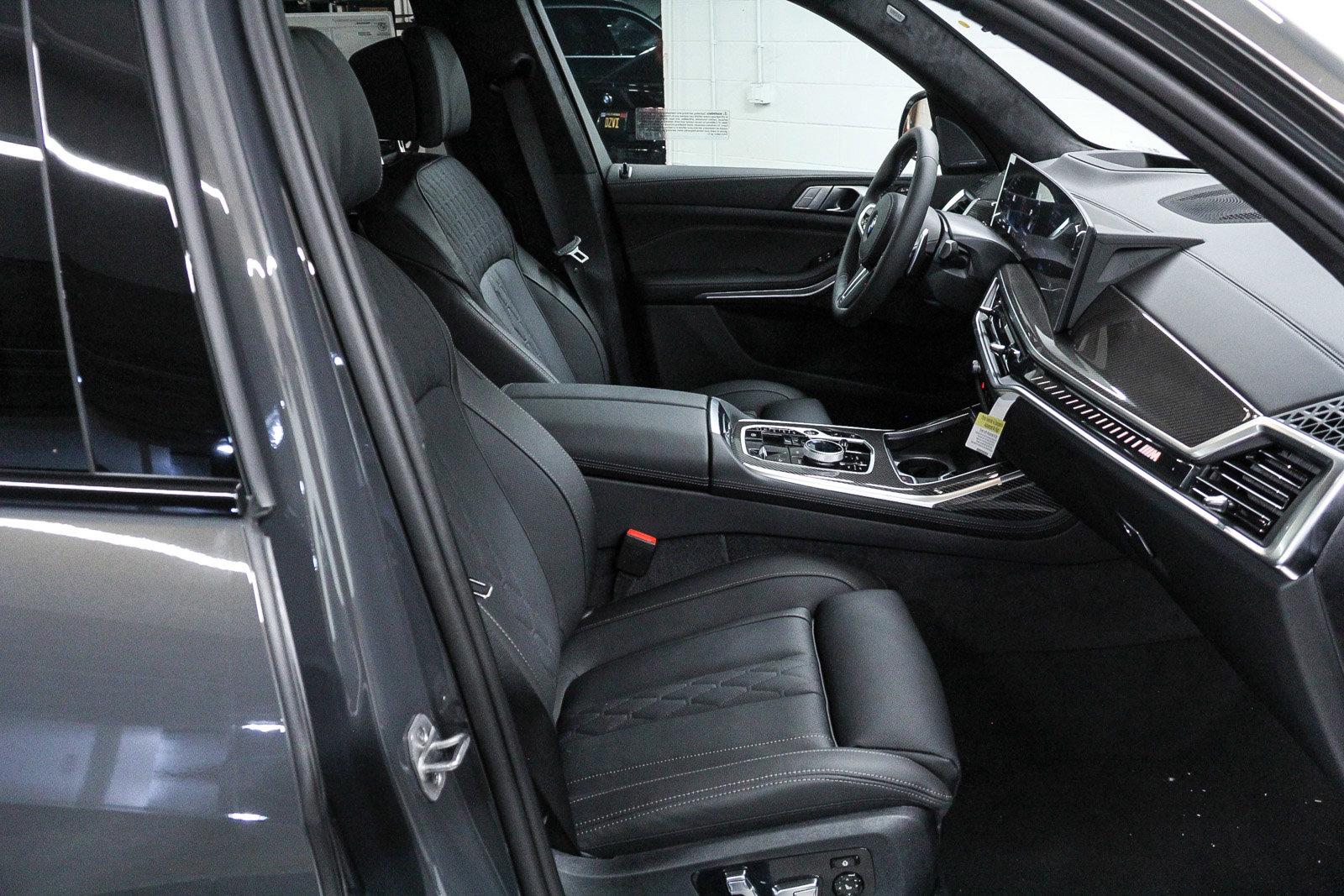 New 2026 BMW X7 M60i image 19