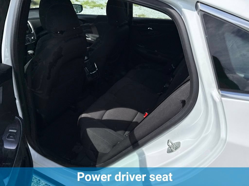 Used 2024 Chevrolet Malibu LT FWD image 14