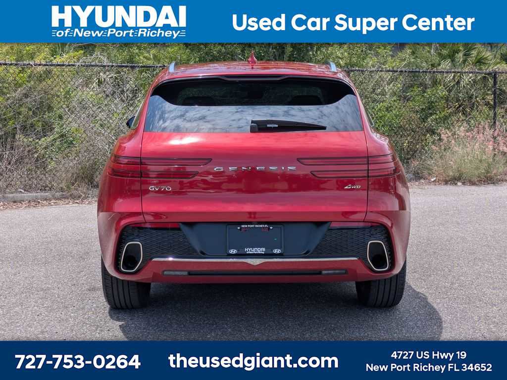 Used 2022 Genesis GV70 2.5T w/ Select Package AWD/4WD image 4