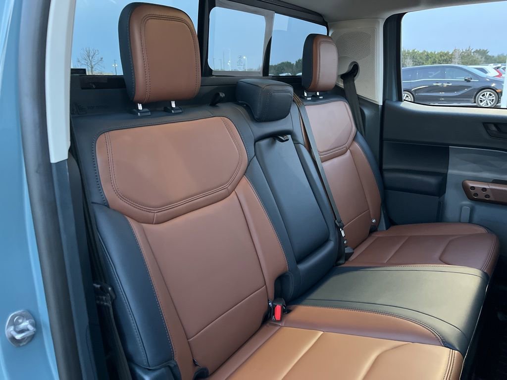 Used 2023 Ford Maverick Lariat w/ Lariat Luxury Package image 28