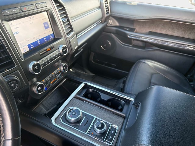 Used 2021 Ford Expedition Limited AWD/4WD image 23