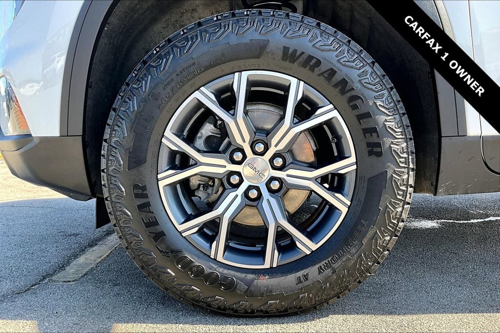 Used 2026 GMC Acadia AT4 AWD/4WD image 34