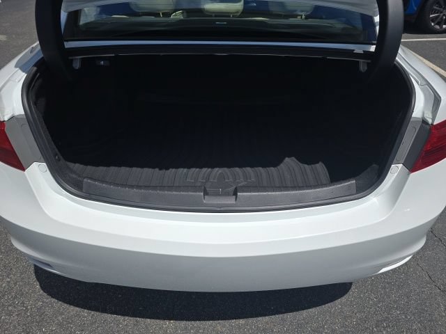 Used 2015 Acura ILX w/ Technology Package FWD image 9
