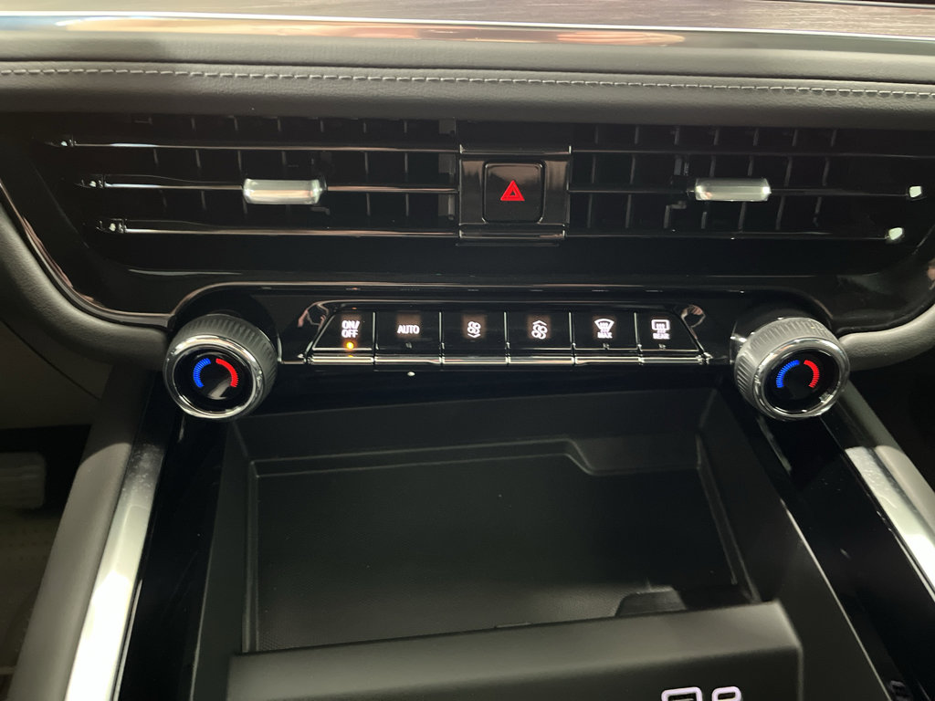 New 2026 Chevrolet Suburban LS w/ LS Custom Edition AWD/4WD image 24