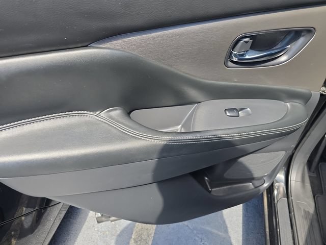Used 2019 Nissan Murano S w/ Cargo Package AWD/4WD image 11