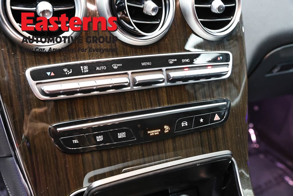 Used 2021 Mercedes-Benz GLC 300 4MATIC w/ Multimedia Package image 19