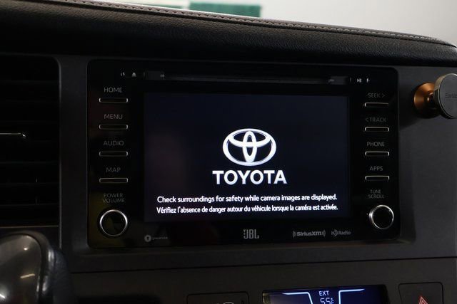 Used 2019 Toyota Sienna SE image 20