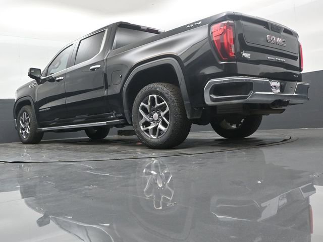Used 2022 GMC Sierra 1500 SLT w/ SLT Convenience Package AWD/4WD image 37