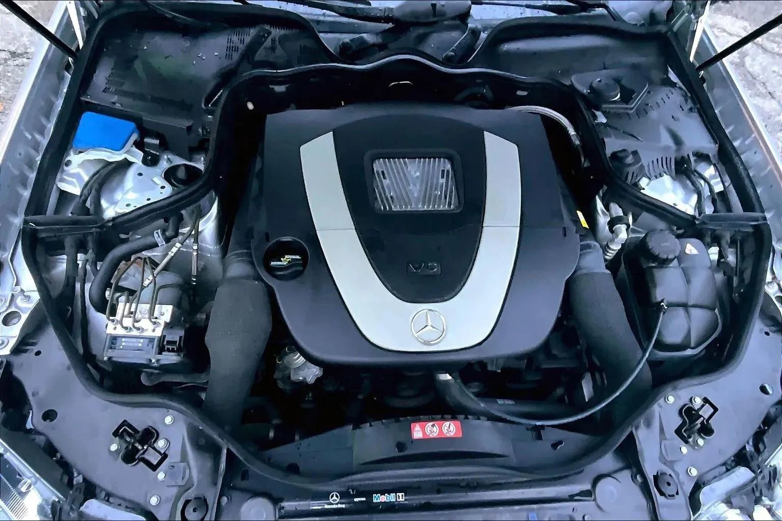 Used 2008 Mercedes-Benz E 350 E 350 Sedan 4D image 9