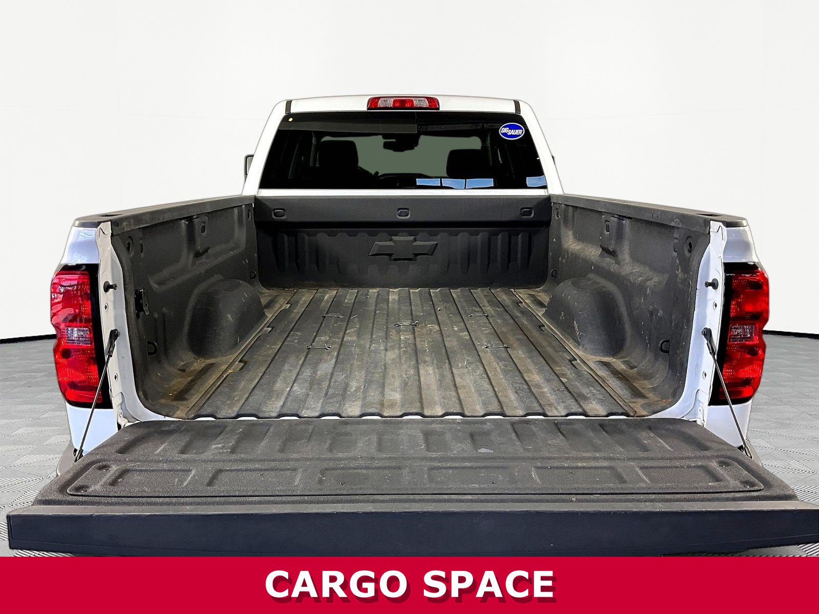 Used 2018 Chevrolet Silverado 2500 LTZ w/ Duramax Plus Package AWD/4WD image 7