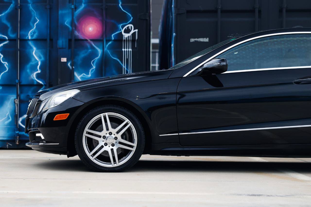 Used 2010 Mercedes-Benz E 350 Coupe image 24
