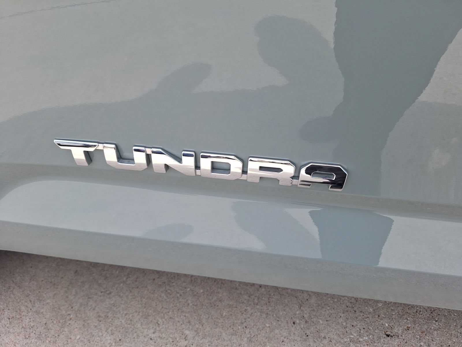 Used 2026 Toyota Tundra Limited AWD/4WD image 14