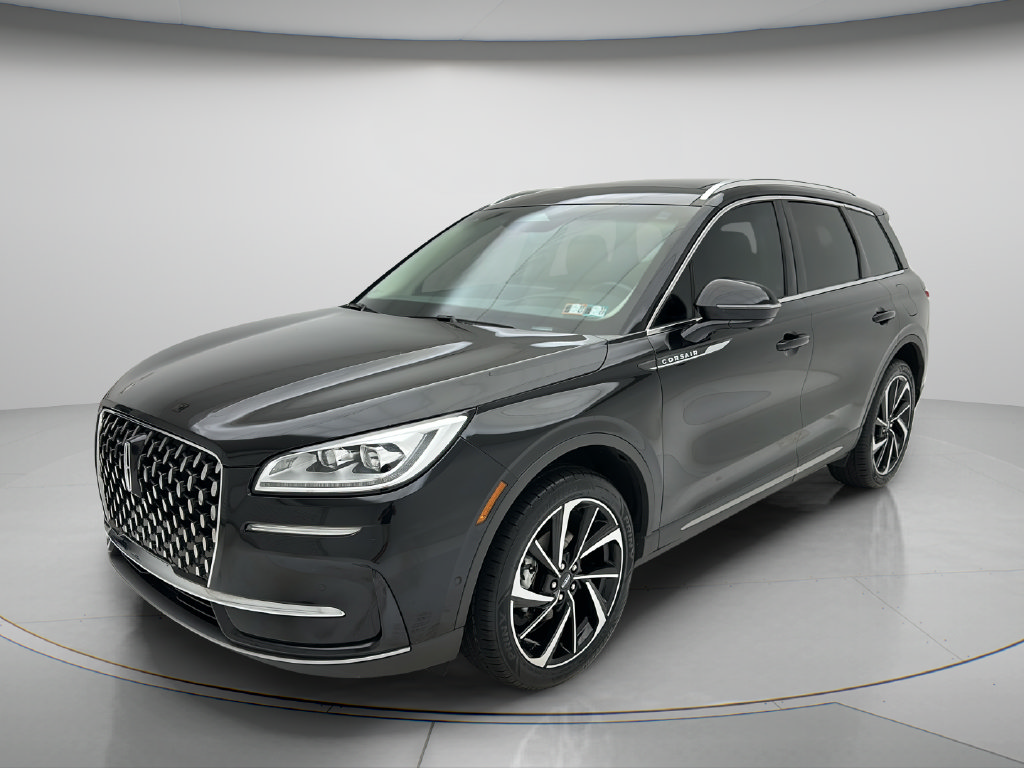Used 2023 Lincoln Corsair Reserve w/ Equipment Group 202A AWD/4WD image 3