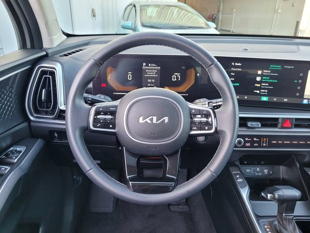 Certified 2024 Kia Sorento S w/ Panoramic Sunroof Package FWD image 19