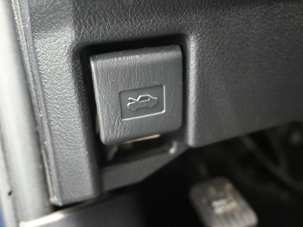 Used 2022 Toyota 4Runner Limited image 26