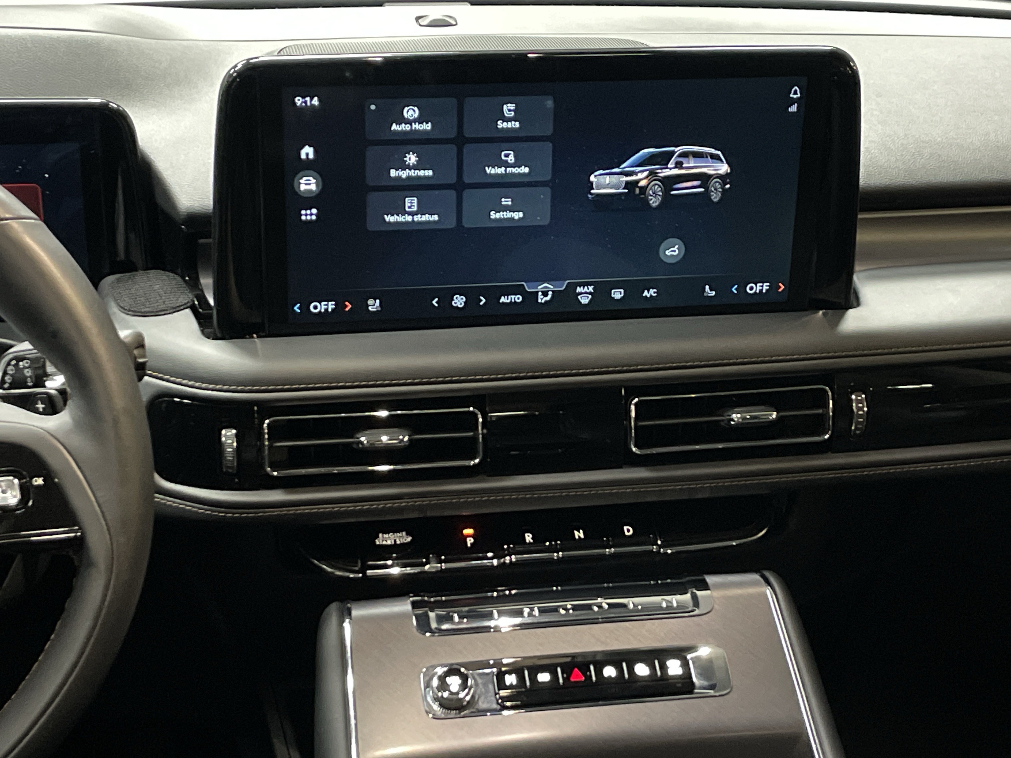 Used 2025 Lincoln Aviator 2WD image 31
